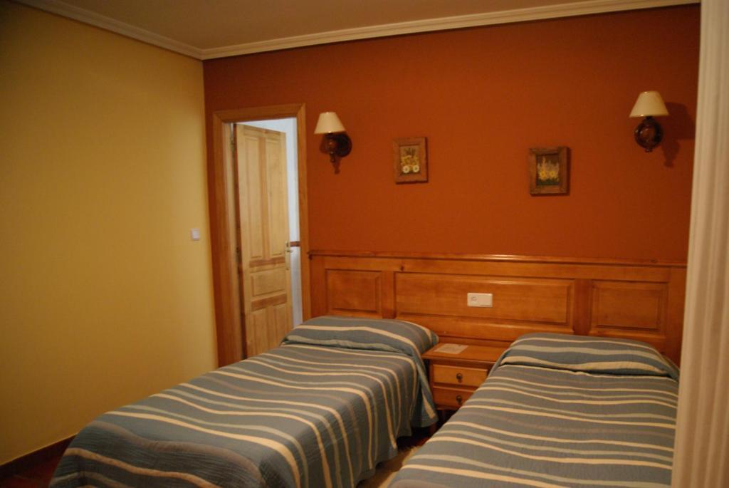 Hotel Garganta Del Cares Poncebos Zimmer foto